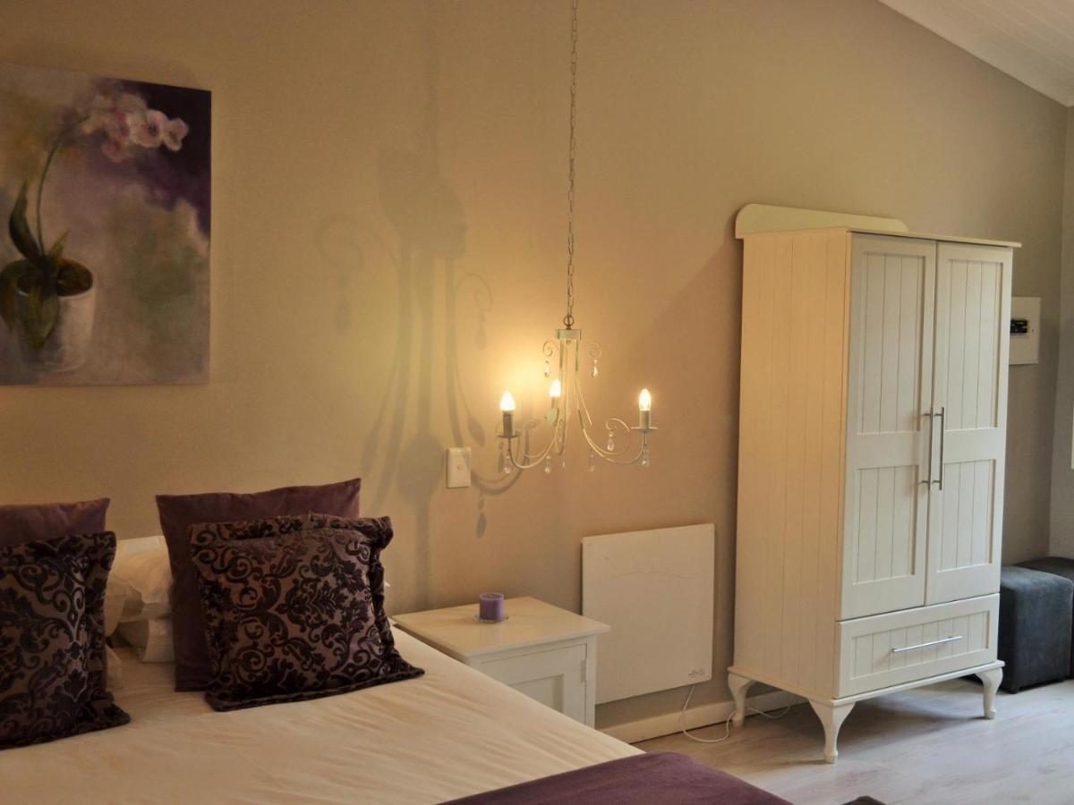 By The Way Guesthouse Clarens Exteriör bild