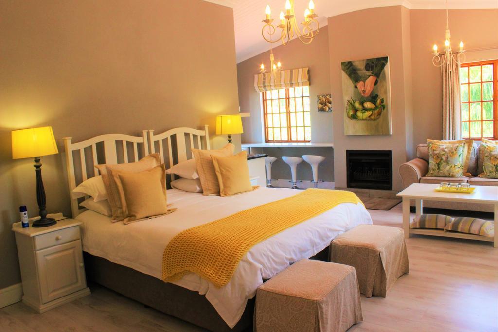 By The Way Guesthouse Clarens Exteriör bild