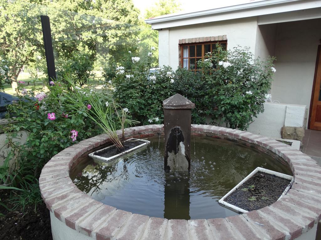 By The Way Guesthouse Clarens Exteriör bild
