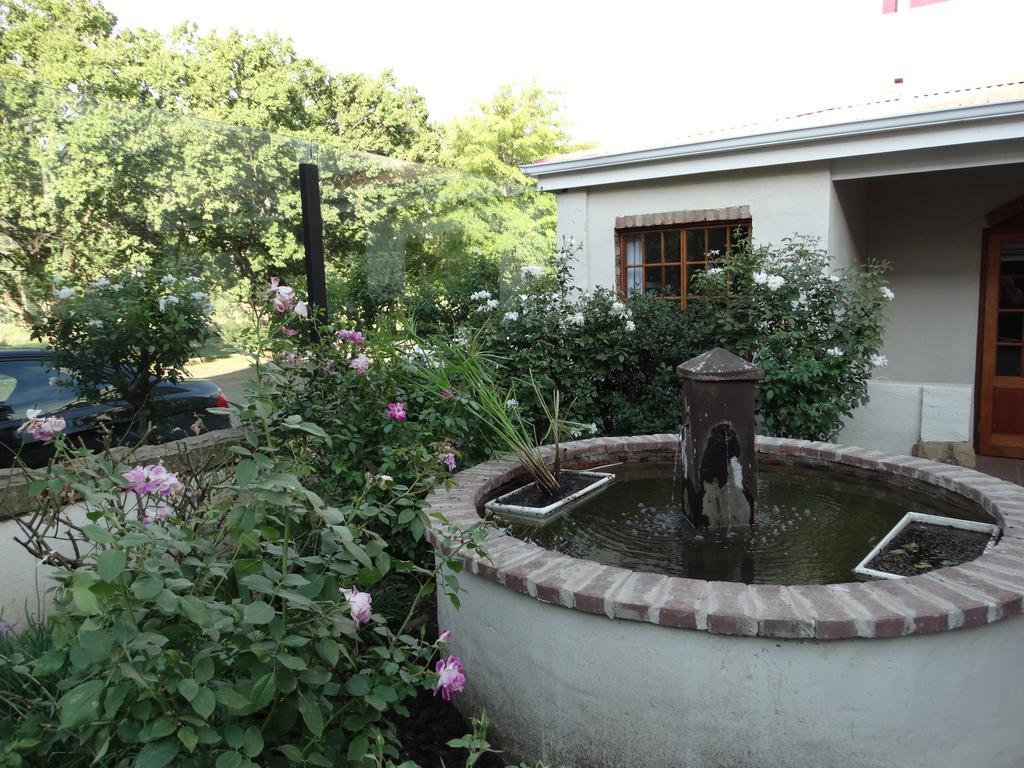 By The Way Guesthouse Clarens Exteriör bild