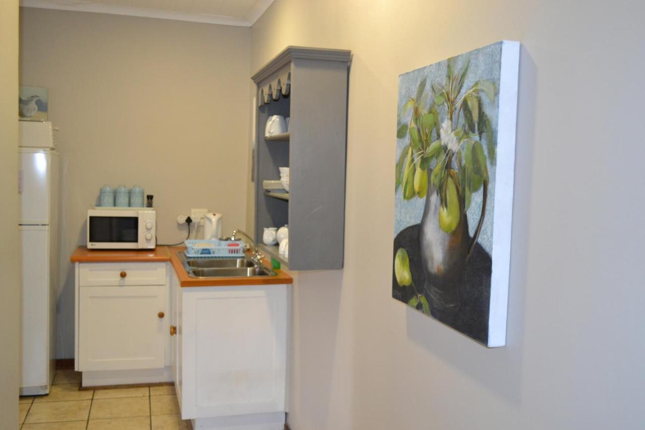 By The Way Guesthouse Clarens Exteriör bild