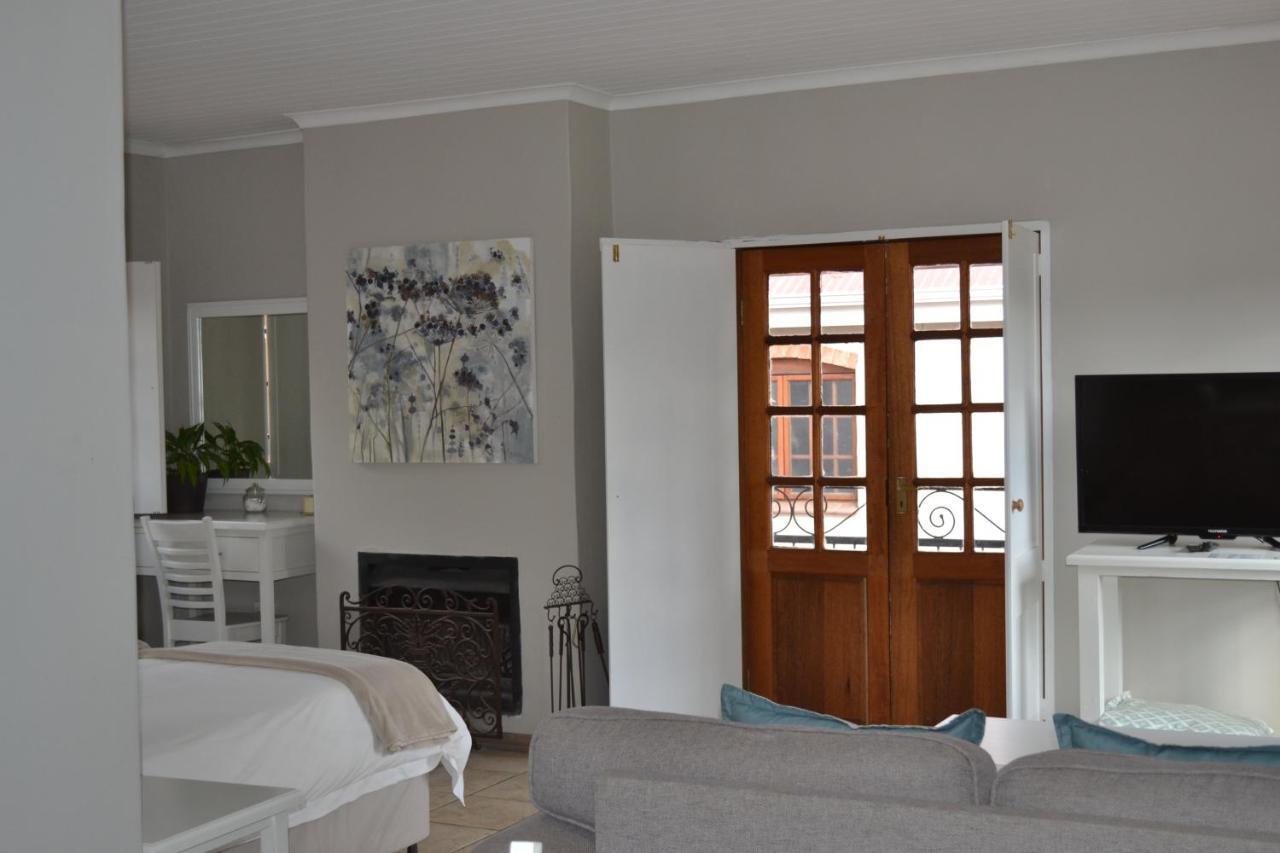 By The Way Guesthouse Clarens Exteriör bild