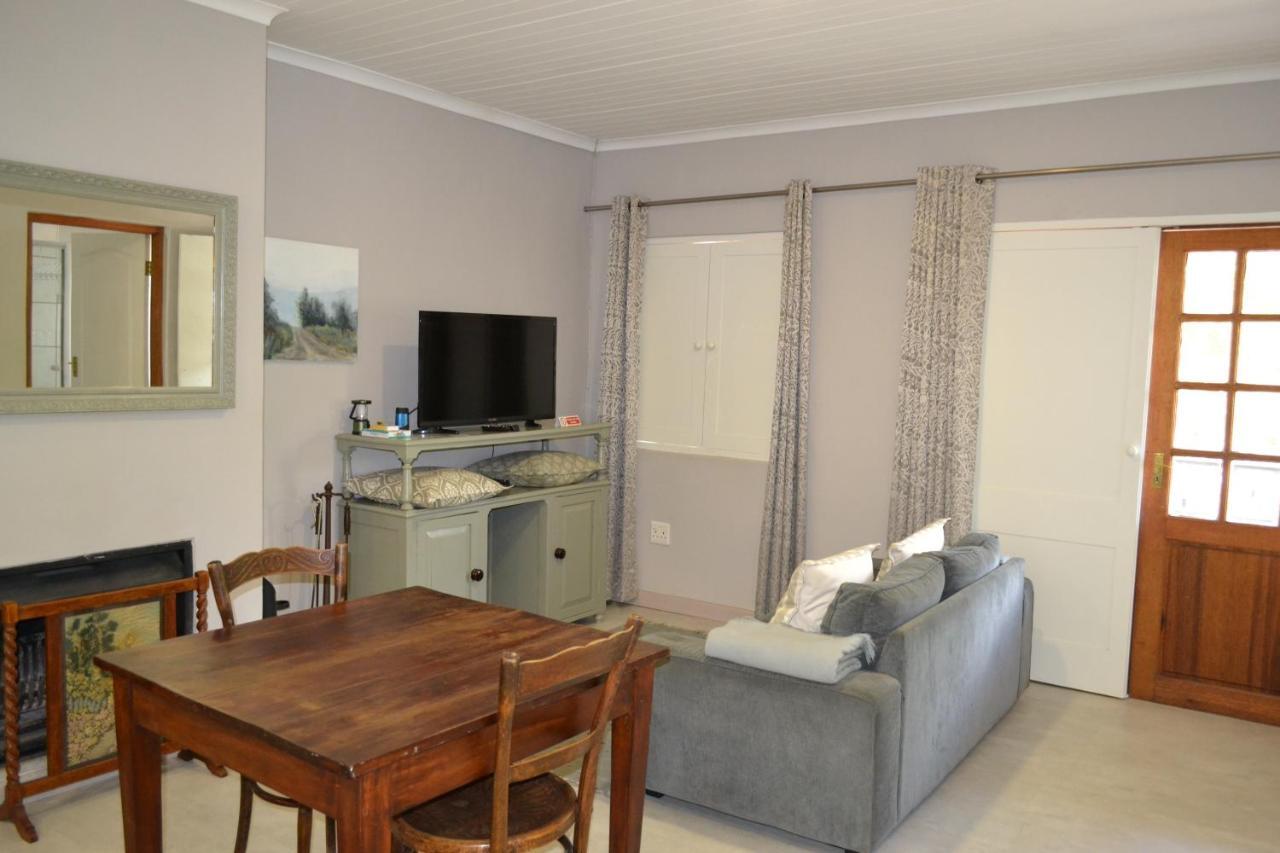 By The Way Guesthouse Clarens Exteriör bild